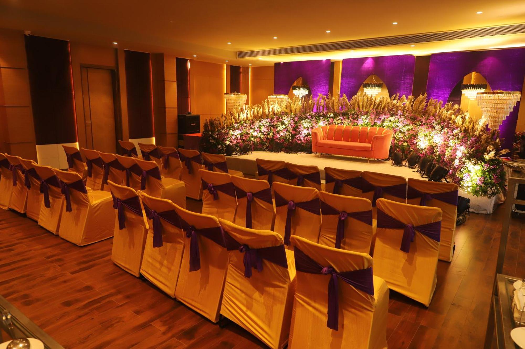 Alba Inn, Vijay Nagar Indore Exterior photo